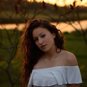 Meet your Posher, Arianne